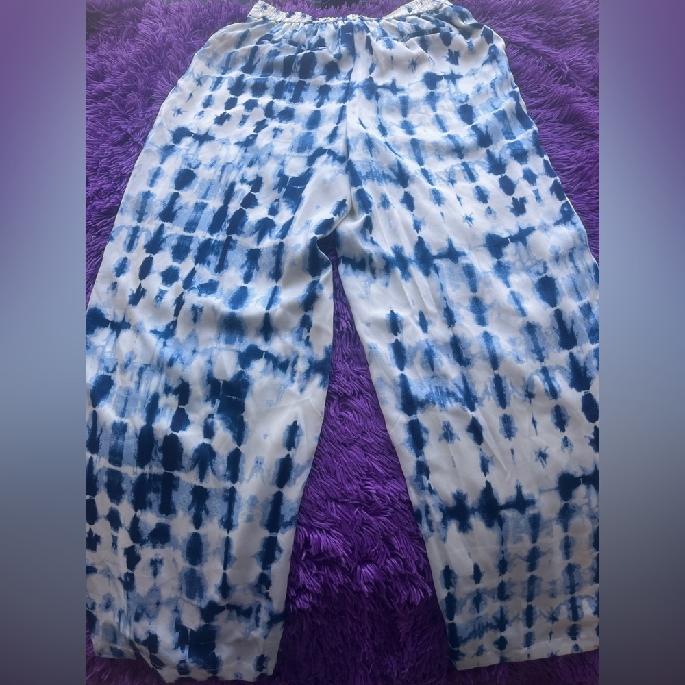 House of Harlow 1960 Blue and White Wide Leg Pants - Picture 6 of 6